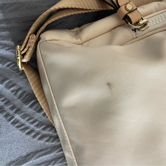 Calvin Klein Nylon Purse crossbody if you want used in good condition - Picture 8 of 9